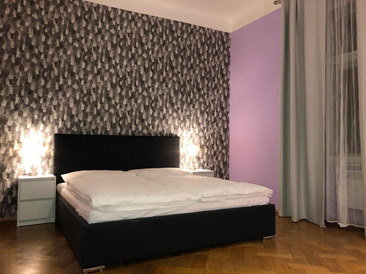 Welcome & Praguecentre Hostel *